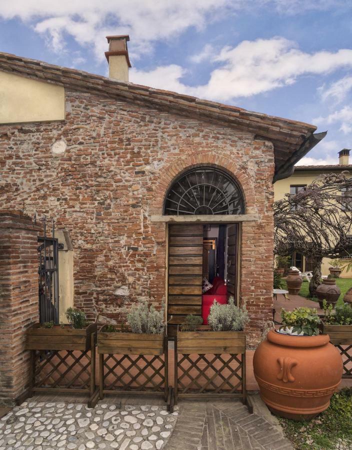 Bed And Breakfast Queen Pisa Esterno foto